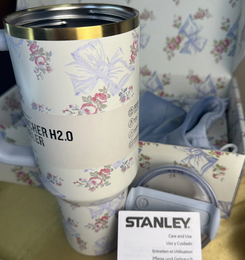 Stanley x Love Shack Fancy Holiday Tumbler 40oz Rosa Beaux Blue New in Gift Box